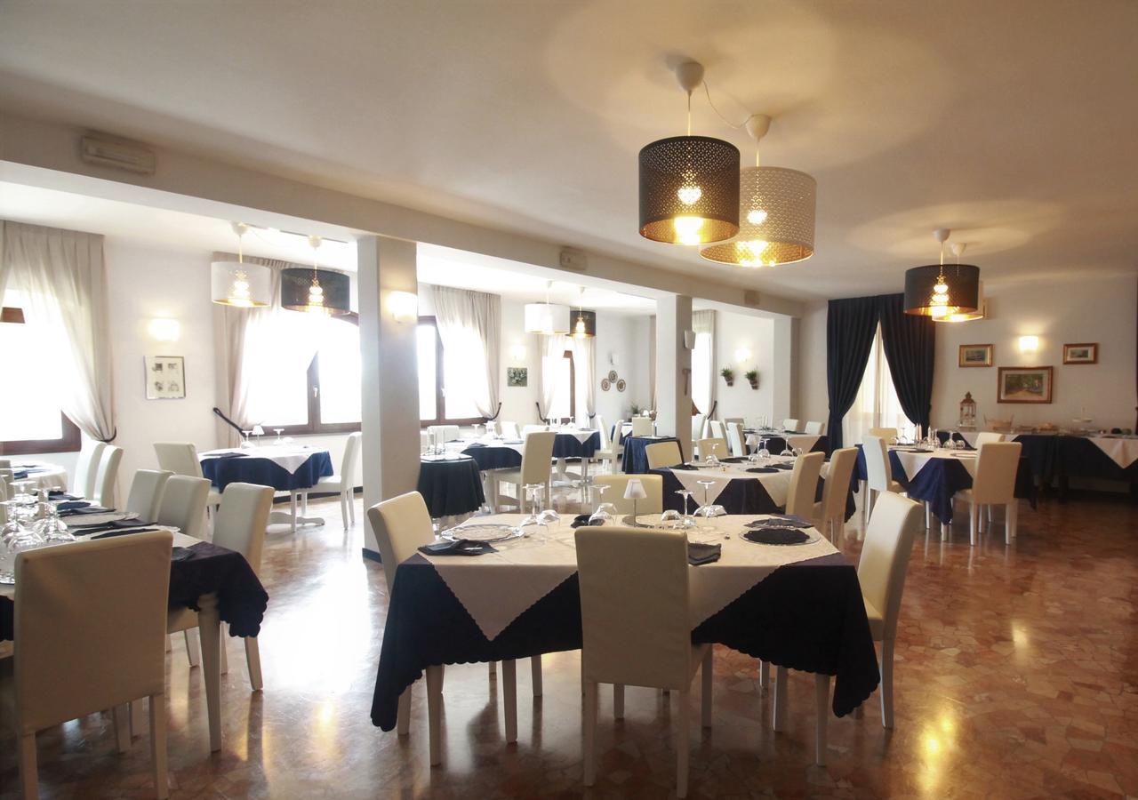 Hotel Ristorante Sensole Sulzano Kültér fotó